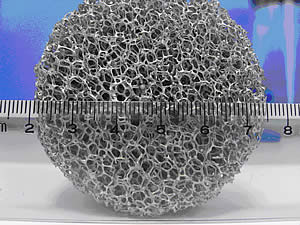 我國科學家超輕多孔金屬材料研究獲重要突破―高校科技―中國教育和科研計算機網CERNET